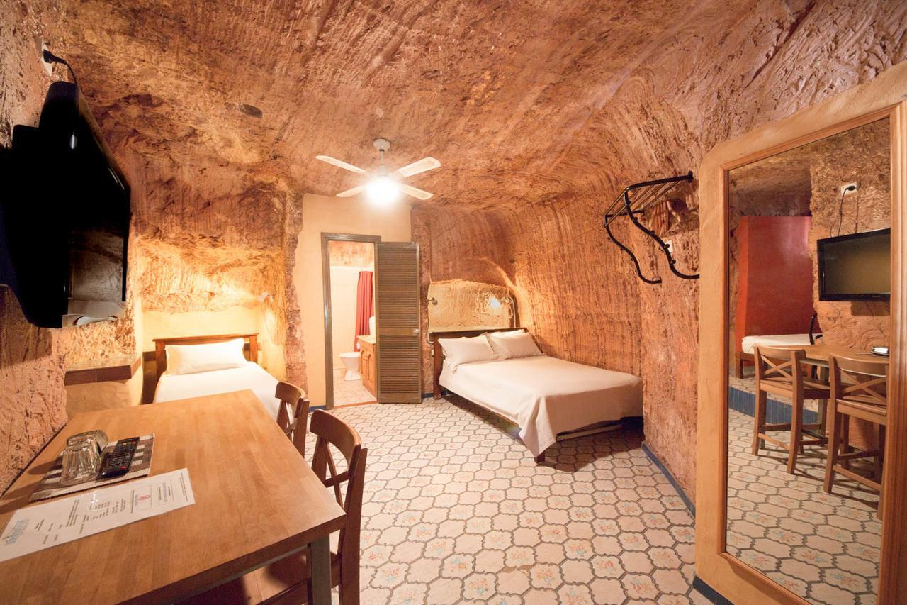 The Underground Motel Coober Pedy Esterno foto